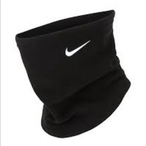 nike neck fleece